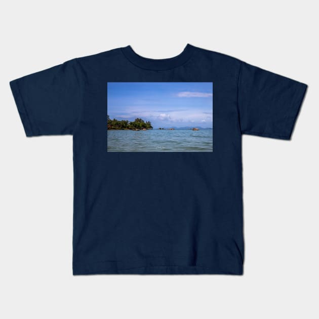 TubKeak Beach, Krabi Province, Thailand Kids T-Shirt by VickiWalsh